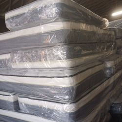 💤😴PILLOW TOP MATTRESS (FULL SIZE) ALL SIZES AVAILABLE 🛏️💤