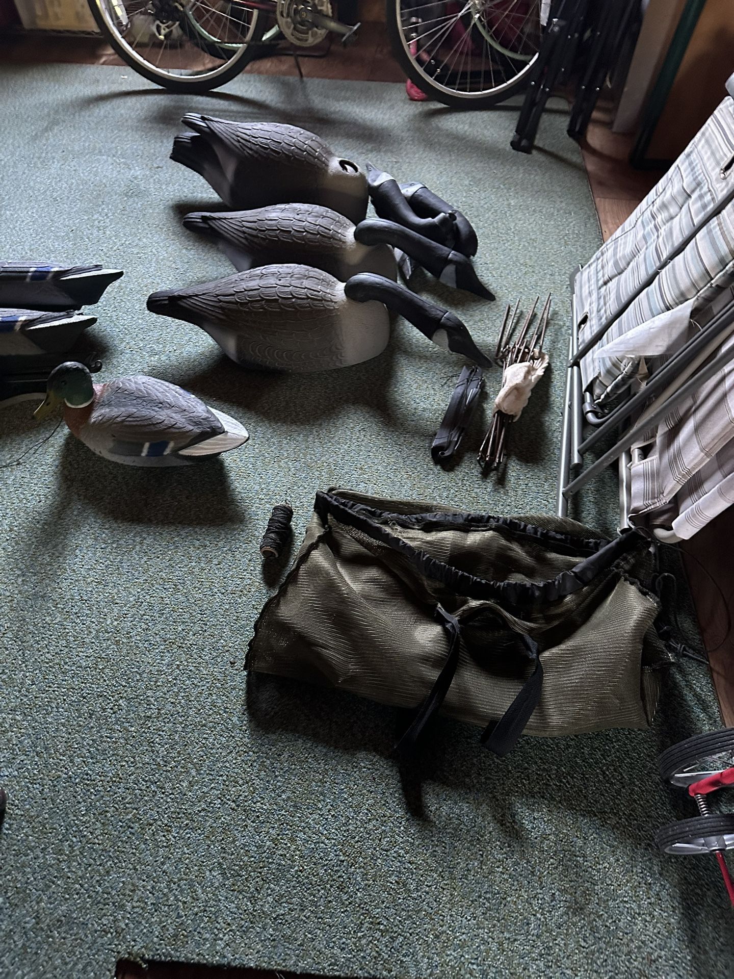 Herter Realistic Duck Decoys And Flambeau Goose Decoys