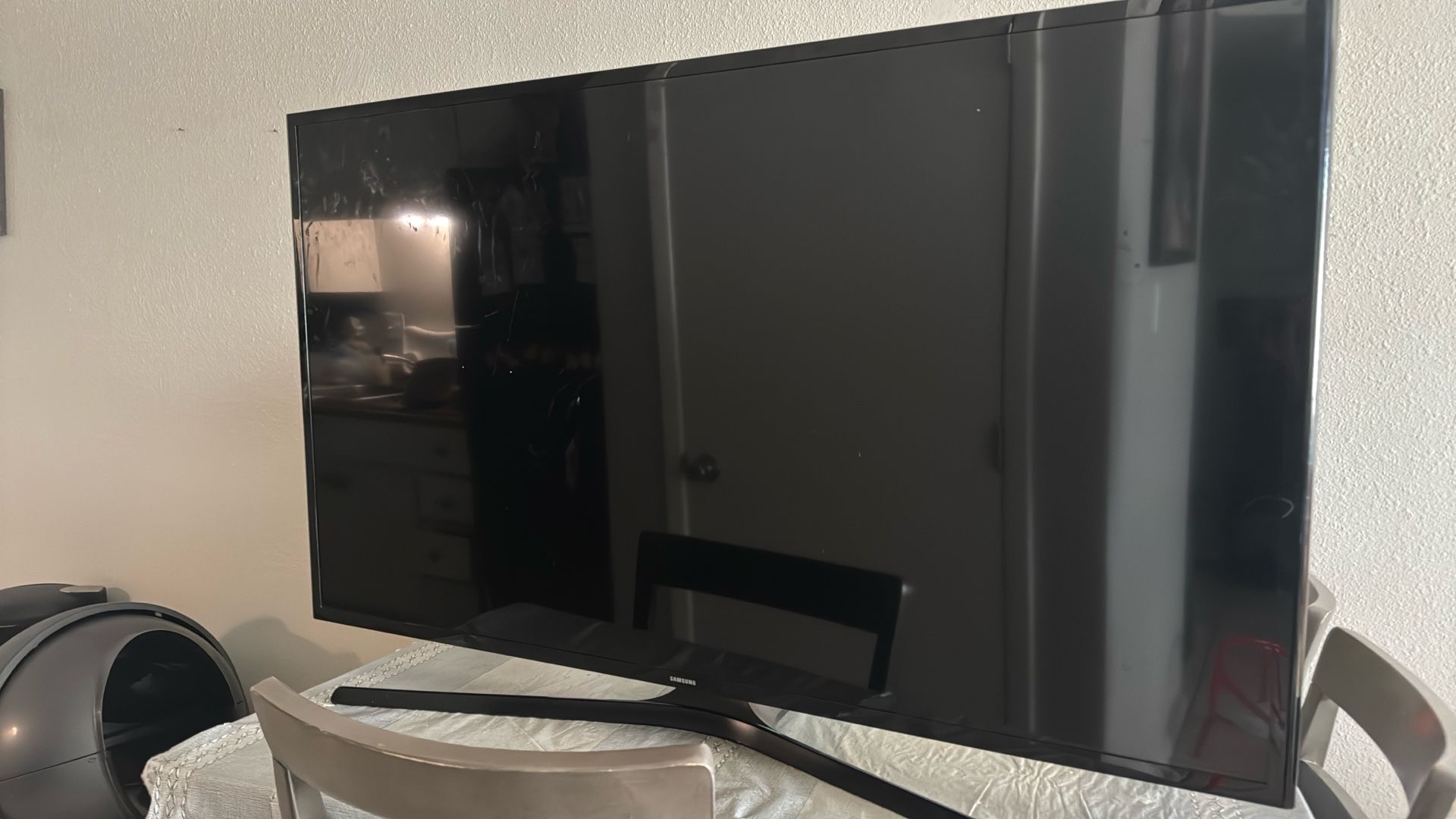 48 Inch Samsung Flat Screen TV