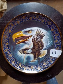NEW" Eagle Fine Bone China Decorative Plate