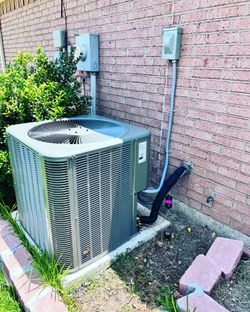 ………. …. New A/C System Installed For home Resedential !