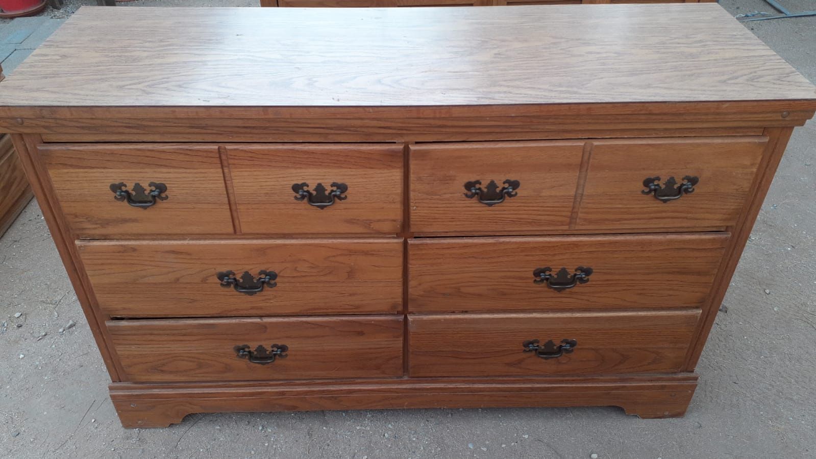 Dresser