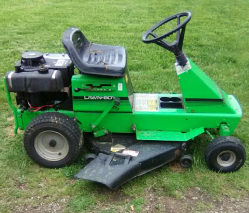 Lawn boy RE12E riding mower