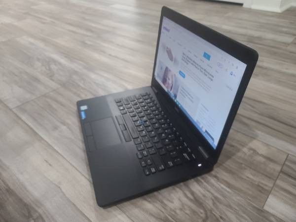 SuperFast Dell Latitude Laptop. Webcam. 16GB RamÂ