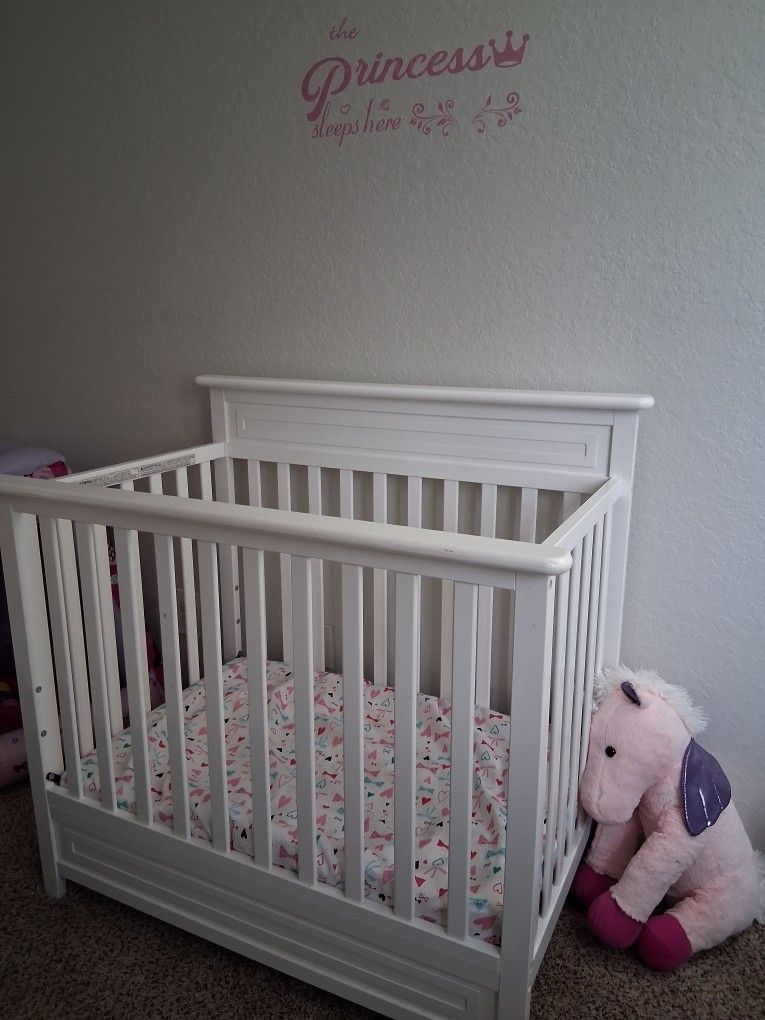 Baby Crib And Changing Table