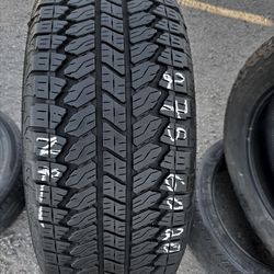 275/60/20 95% BRIDGESTONE AT TIRES