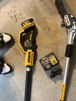 DeWalt 20V Cordless  Pole Saw