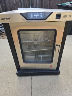 Charbroil Medallion Electric Smoker
