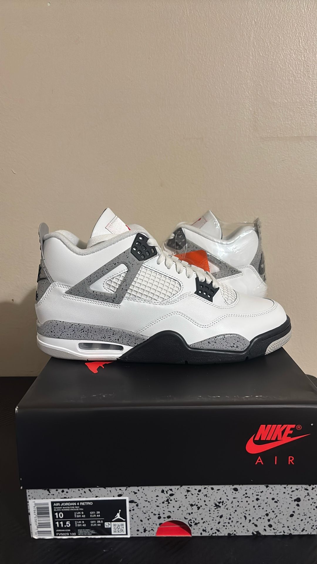 Jordan 4 White Cement 2025 Size 10.5/10