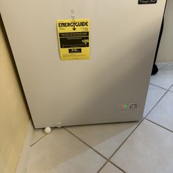 Magic Chef Freezer