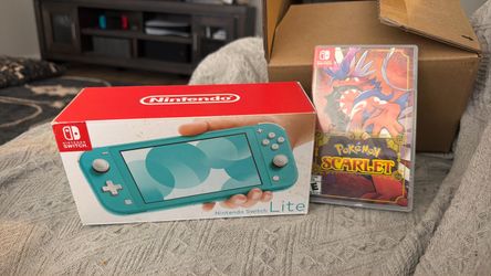 Nintendo Switch lite/ Pokémon Scarlet
