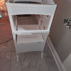 Montesso Learning Tower/kitchen Helper