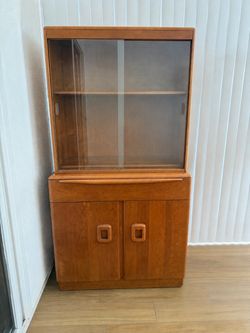 1950 Heywood Wakefield Hutch