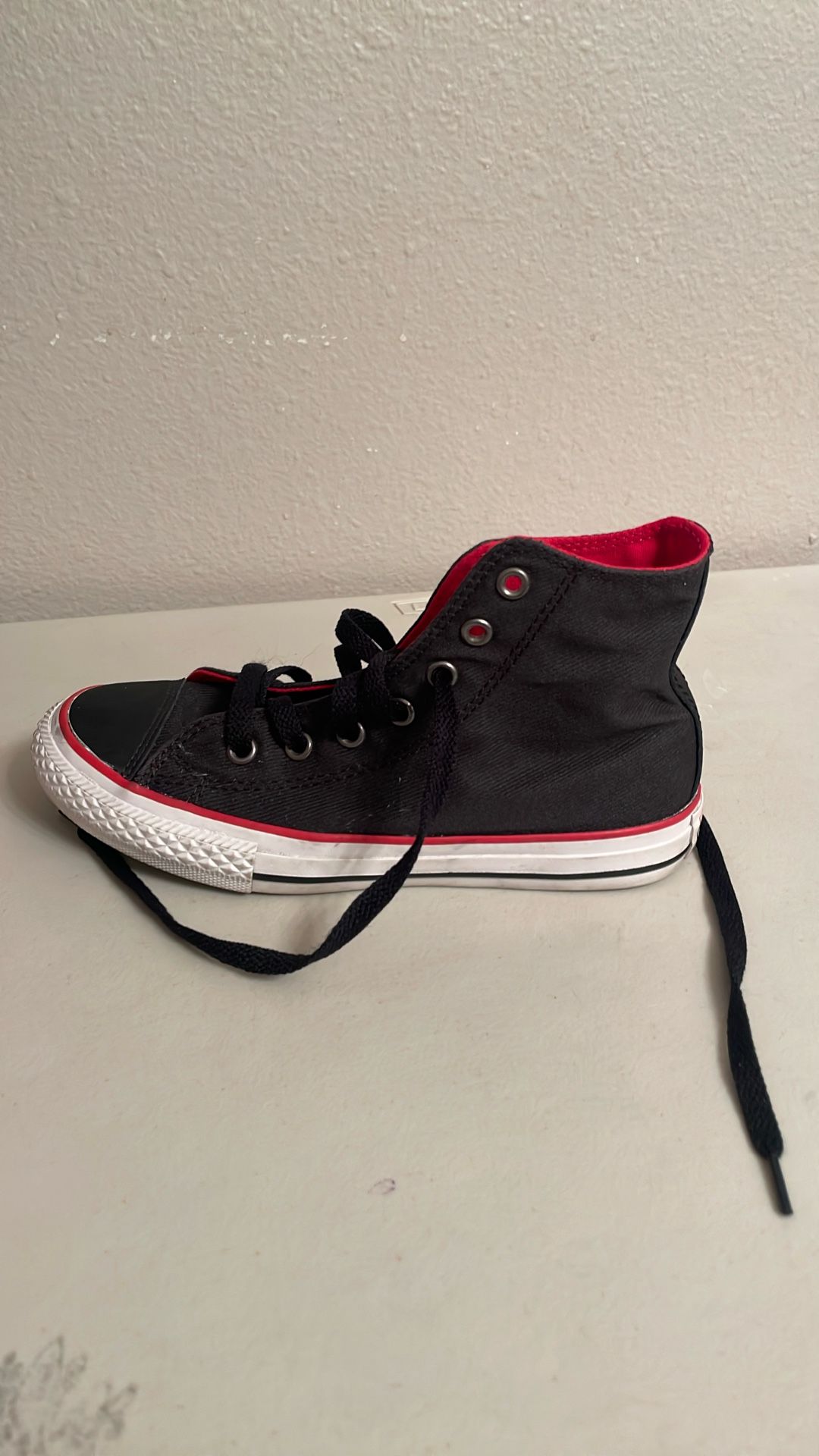 Converse For Kids Size 2