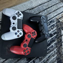 PS4 Slim 1tb 3 Controllers And 45 Games