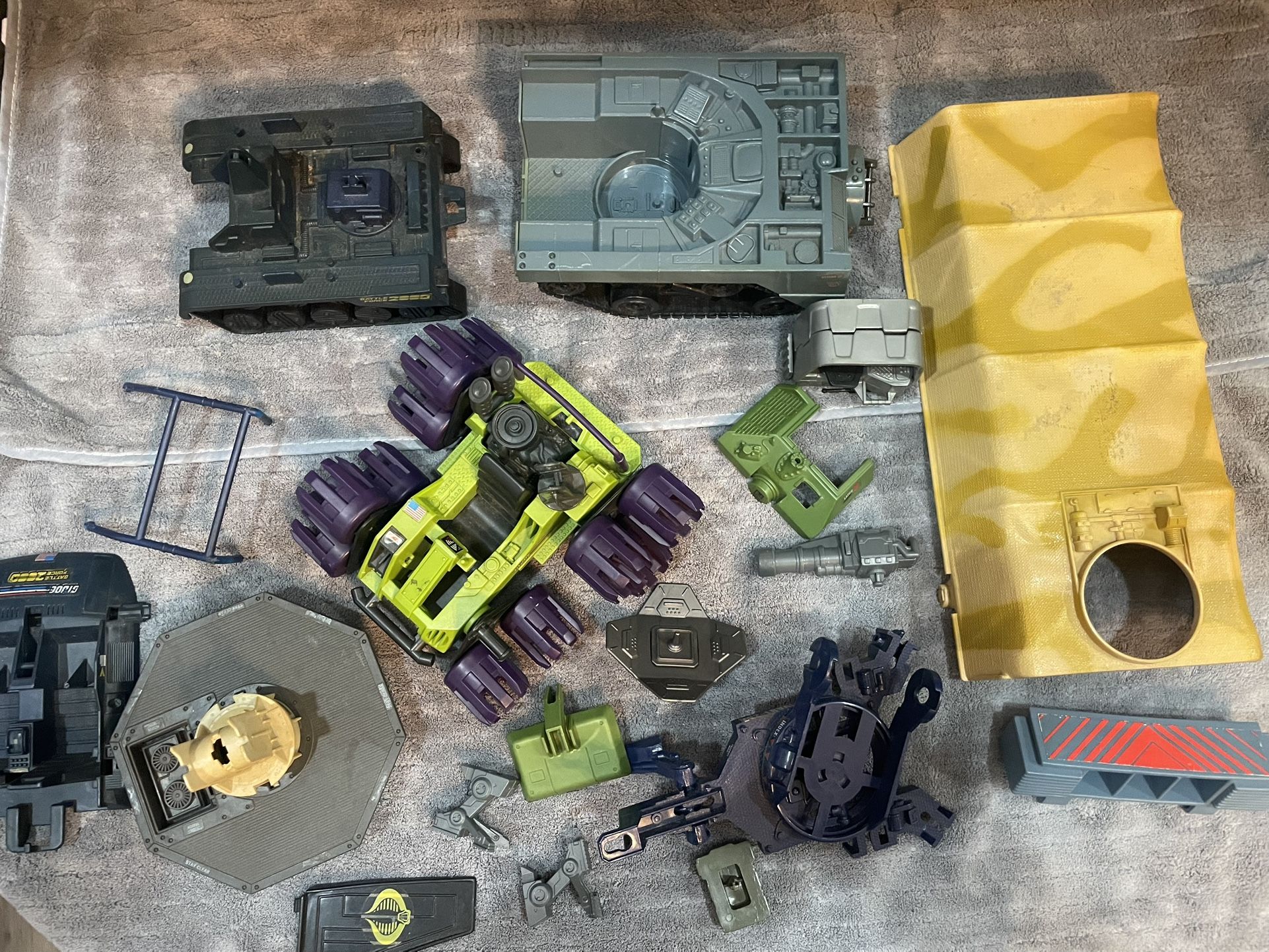 Lot of Vintage Hasbro Gl Joe 1980’s Vehicles And Parts