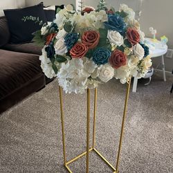 Floral Pedestal Wedding Centerpieces