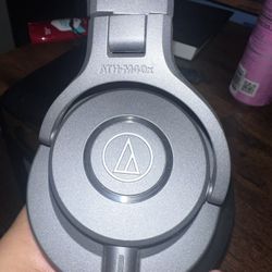 Audio-Technica ATH-M40x Closed-Back Professional Studio Monitor Headphones Matte Grey