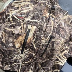 Duck Hunting Jacket Mens Size M  Frogtoggs