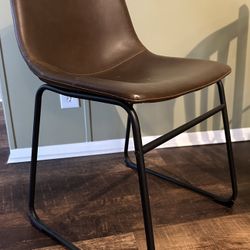 Set of 4 kitchen chairs