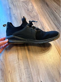 Oakley black mesh sneakers