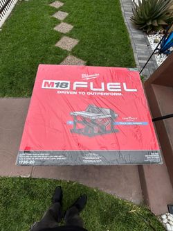 M18 FUEL ONE-KEY 18-Volt
Lithium-lon Brushless Cordless 8-1/4 in. Table Saw