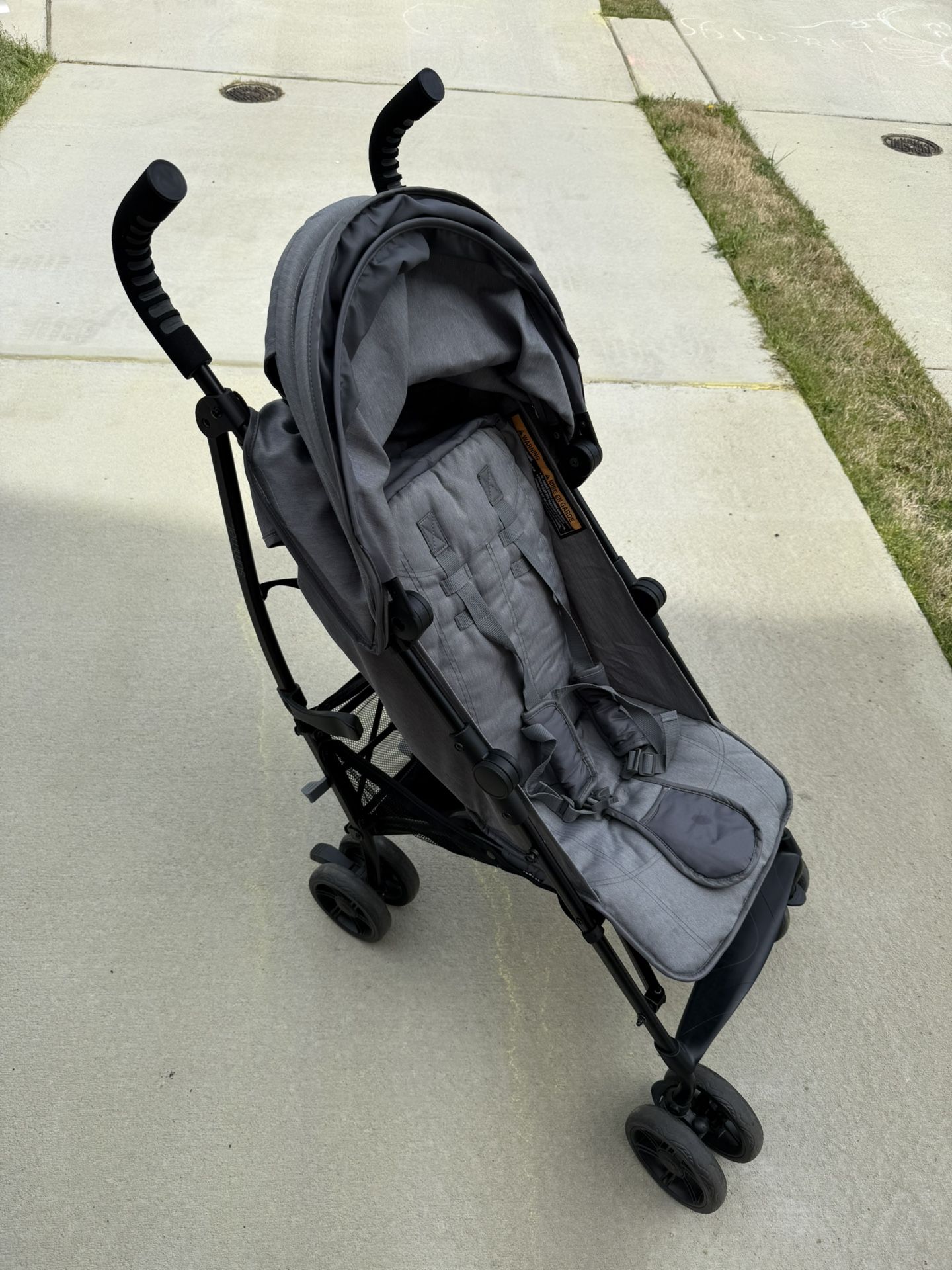 Lightweight stroller