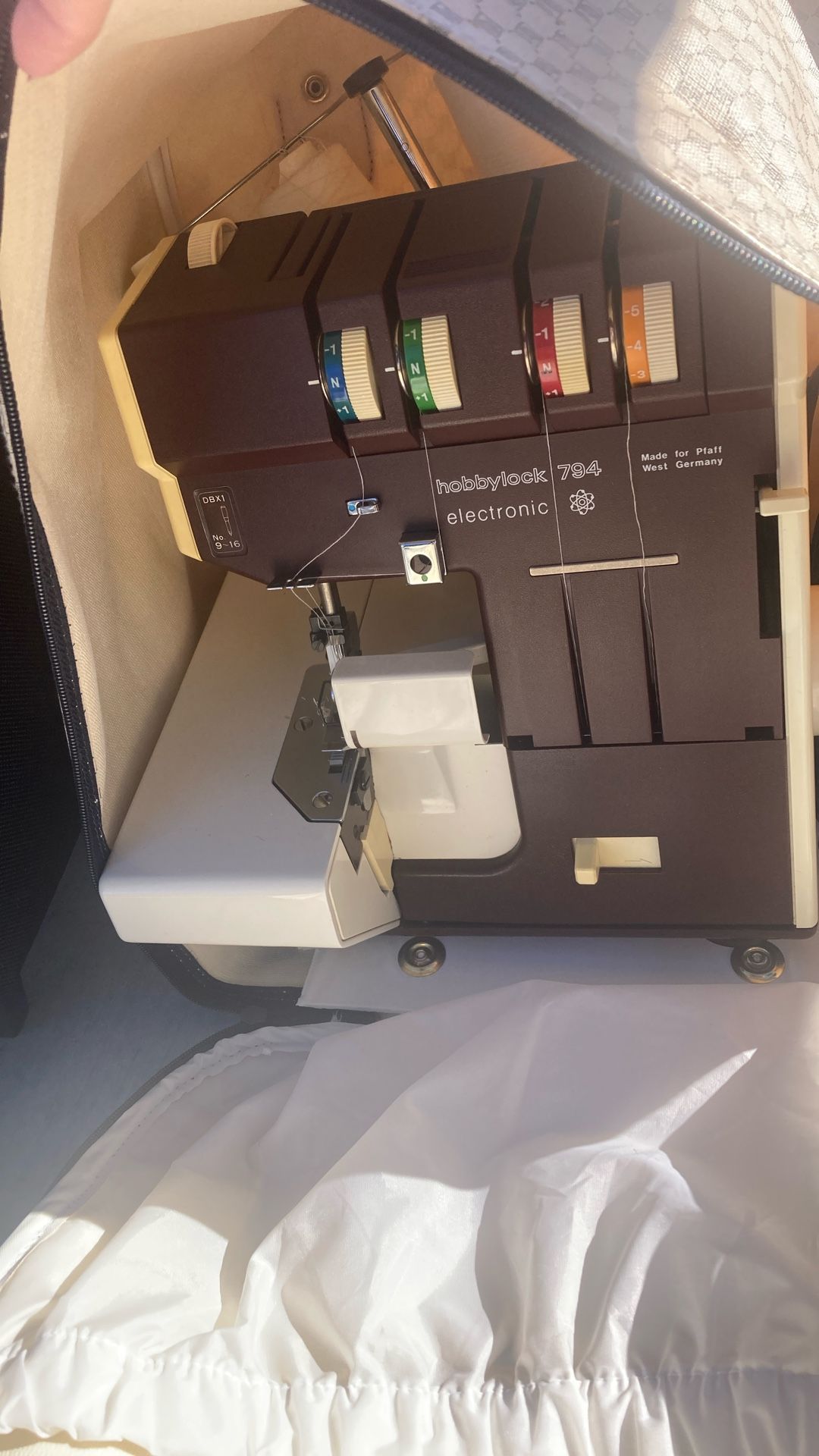 Hobbylock 794 Sewing Machine
