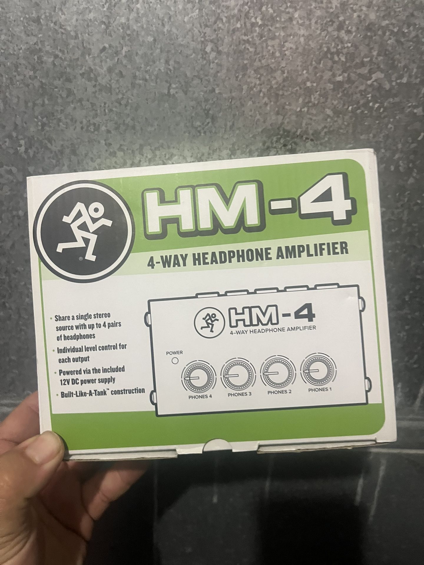 4-Way headphone amplifier 