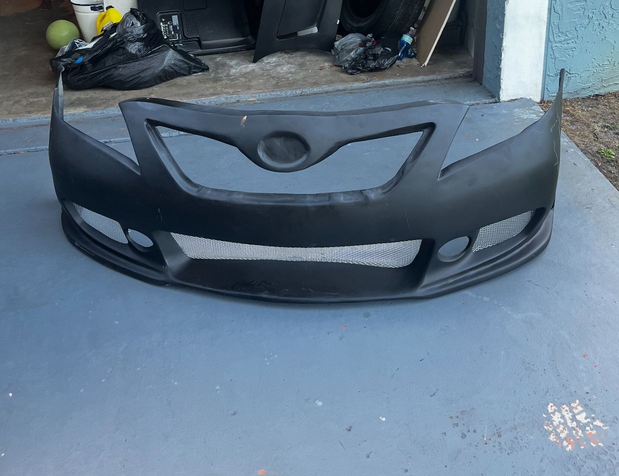 Toyota Camry® - B-2 Style Fiberglass Body Kit