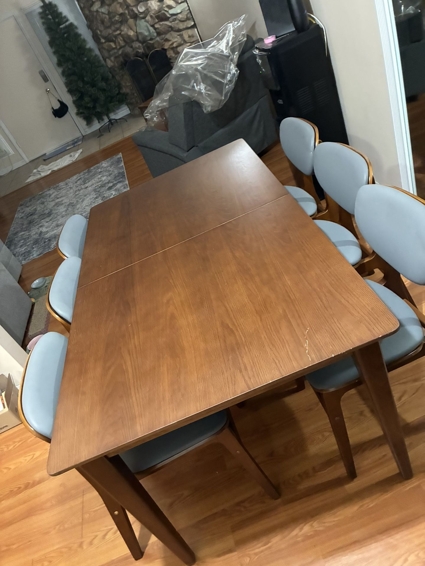 Levity Butterfly Leaf Dining Table