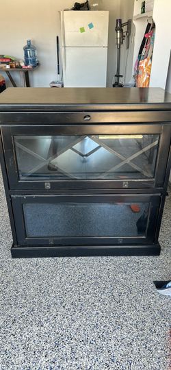 Black wine cabinet