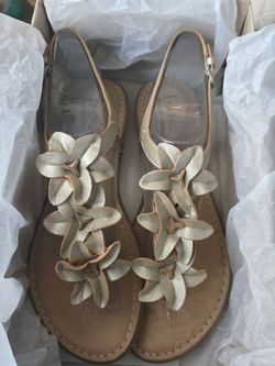 BOC sandals - size 9