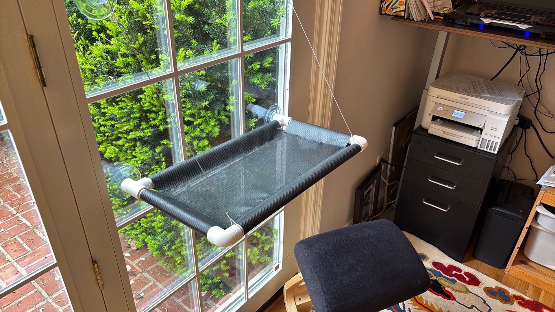 Hanging Cat ledge