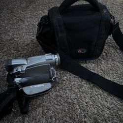 Canon NTSC ZR85 Handheld Camcorder With Manual Charger And Case Tested Works