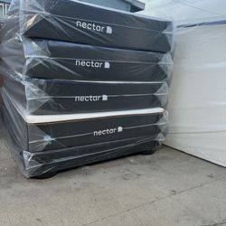 Nectar Mattress.   Nectar's Classic 12" Medium Firm Memory Foam Mattress.       Brand New Mattress.   ☎️(213)713-74-89. Call Or Tex  