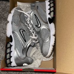 Nike Spiridon Size 7 $80