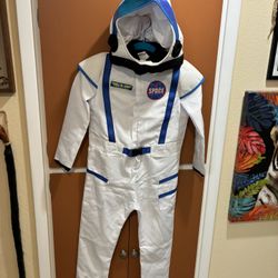 Halloween Costume…Astronaut 