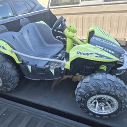 Power Wheels Dune Racer