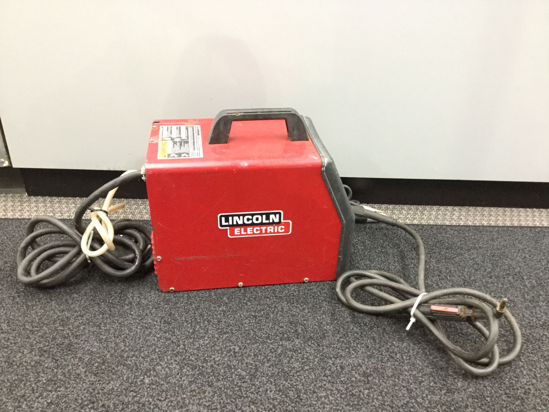 Lincoln Electric WeldPak 155 Wire Feed Welding Machine for Sale in