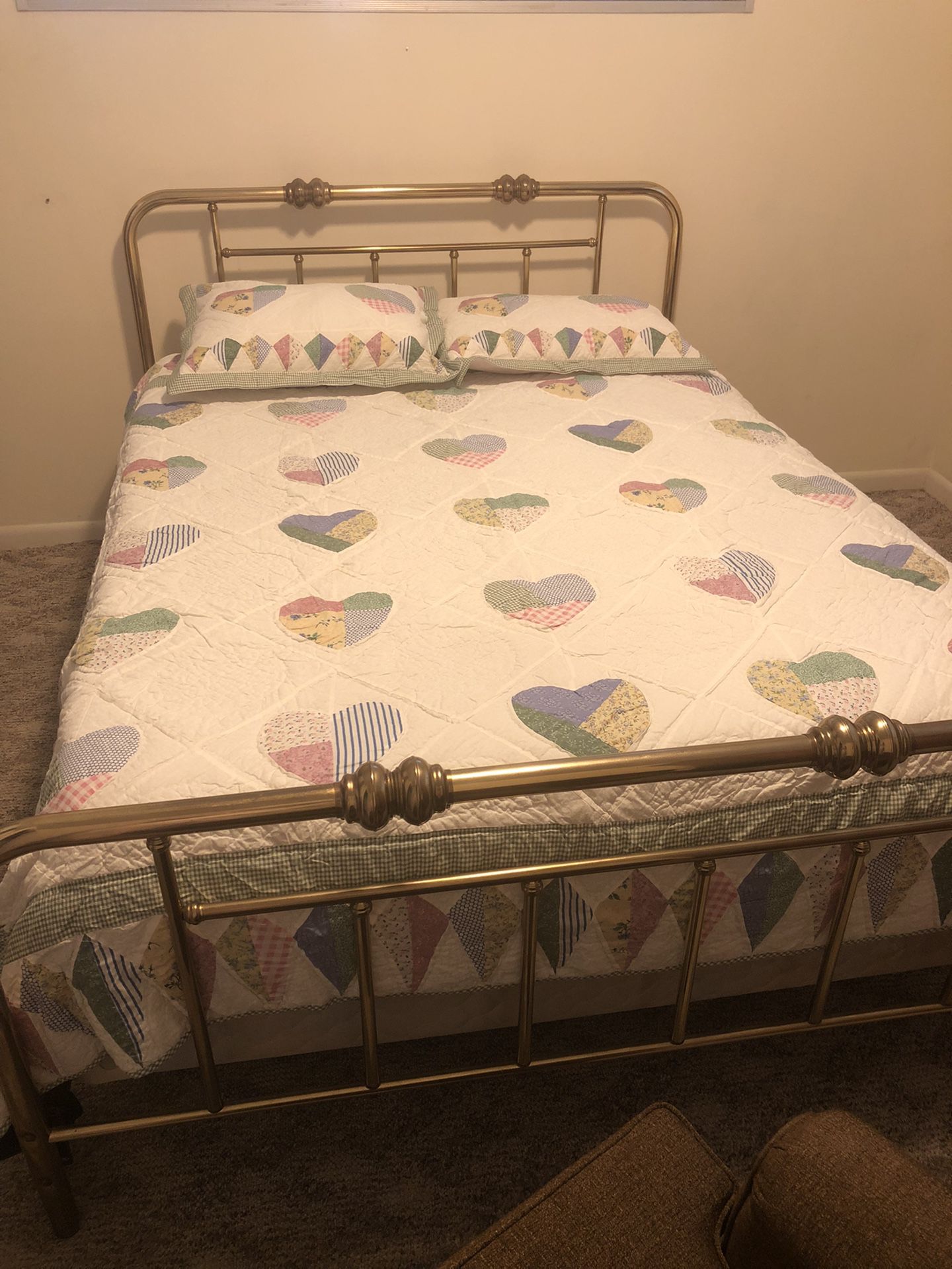 Queen Brass Bed with Mattress & Boxspring & Pillowtop