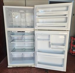 💥🔆❄️GE❄️🔆💥 Bisque Fridge in Perfect Condition 