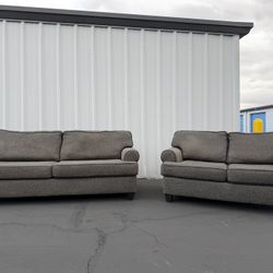 Gray Sofa Couch & Loveseat 🚛🚚 Free Delivery 🚛🚚