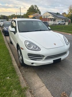 2014 Porsche Cayenne platinum edition