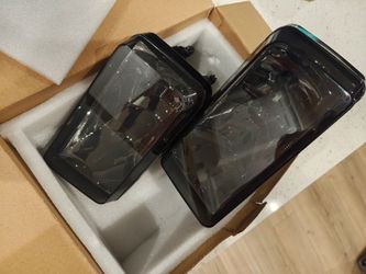 Chevrolet Silverado Smoke Fog Light Assembly (with bulb)