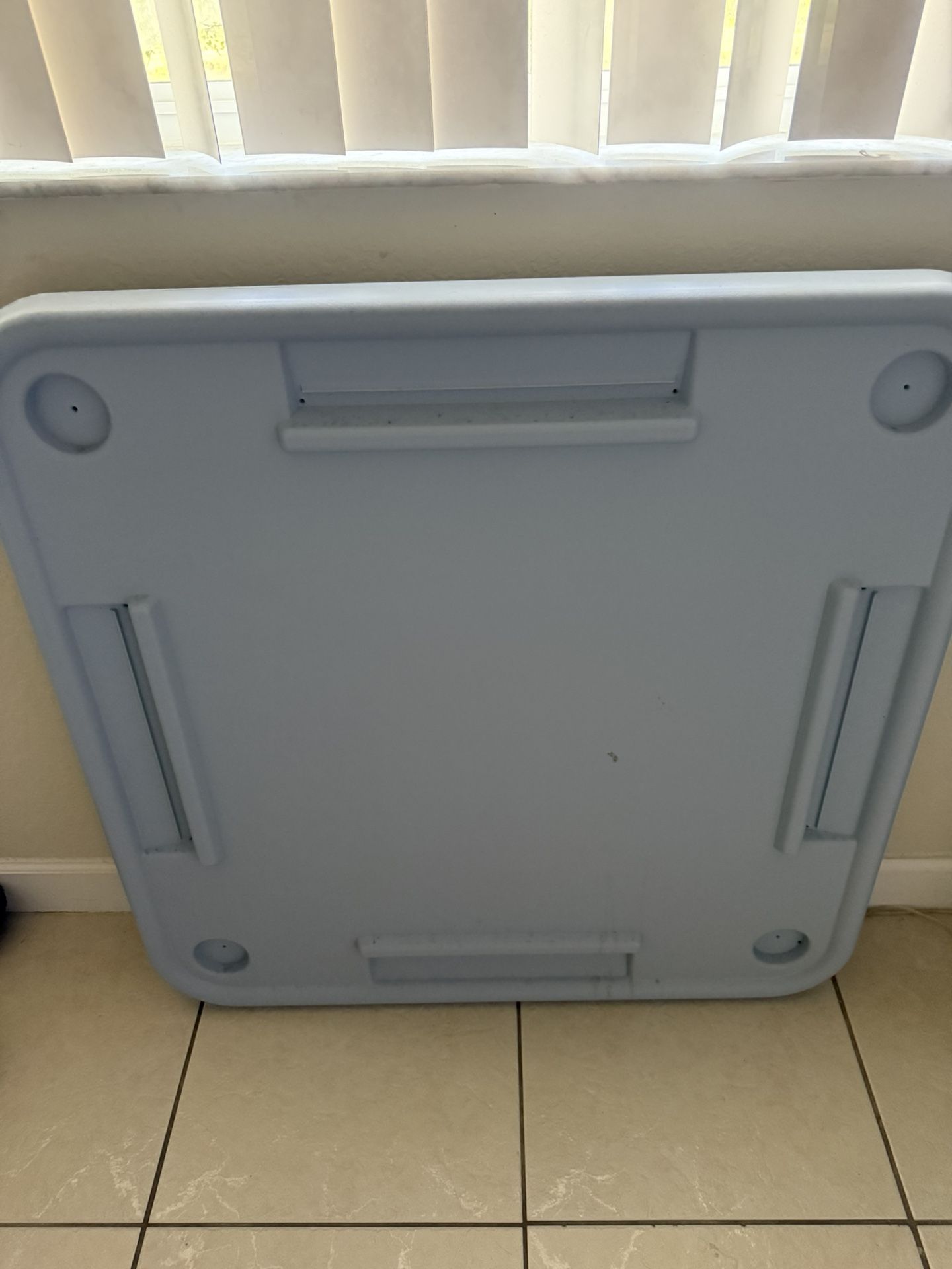 Plastic Dominoes Table