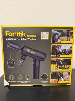 Portable pressure washer