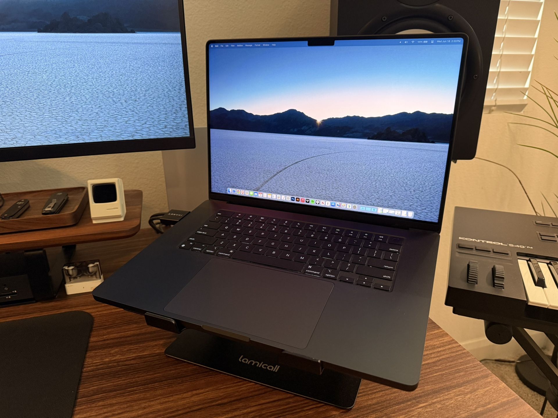 MacBook Pro 16 / M4 Max / 48GB RAM / 1TB Storage - for sale or trade