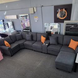 ✅️✅️U-Shape Sectional With Cupholder Console And Ottoman✅️
