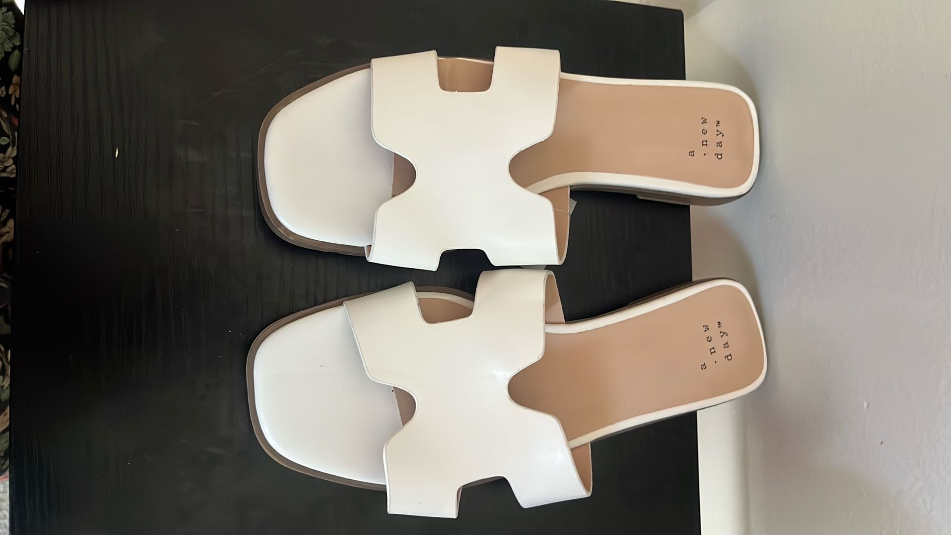 A New Day White Slide Sandals – Size 6– Brand New w/ Tag